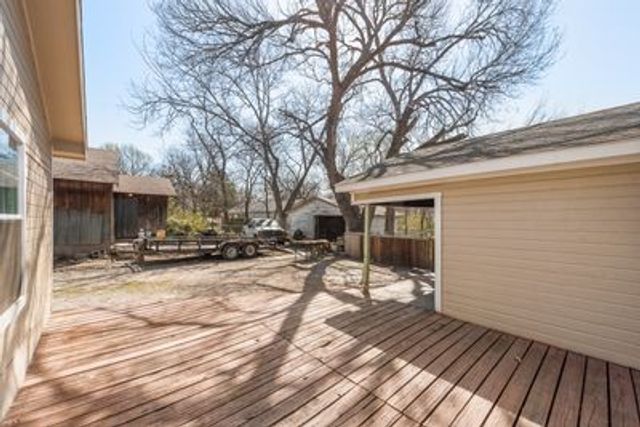 930 W Freeman Street, Sherman, TX 75092