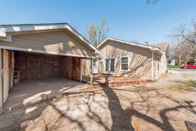 930 W Freeman Street, Sherman, TX 75092