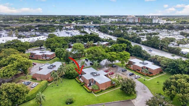 9113 SW 20th Court A, Davie, FL 33324