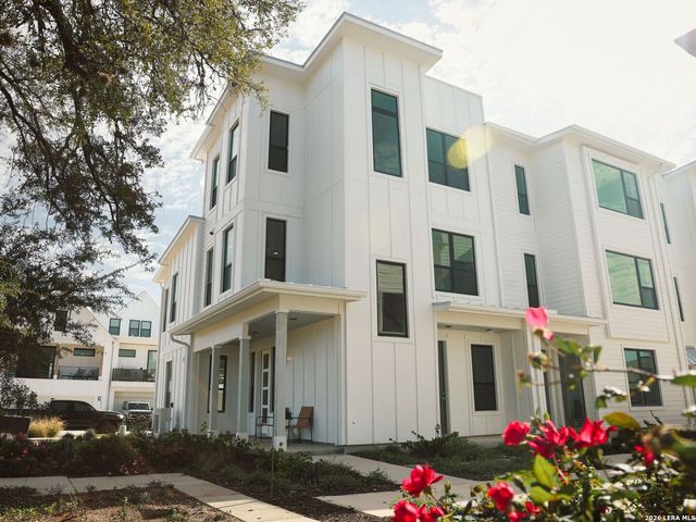 543 McMonigal Pl Bldg 3, San Antonio, TX 78210