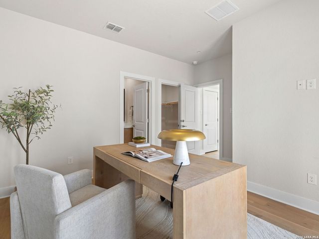 543 McMonigal Pl Bldg 3, San Antonio, TX 78210