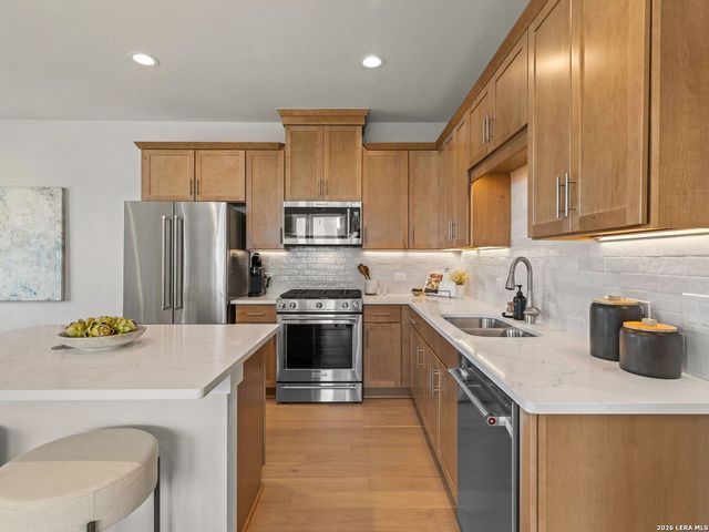 543 McMonigal Pl Bldg 3, San Antonio, TX 78210