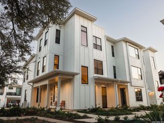 543 McMonigal Pl Bldg 3, San Antonio, TX 78210