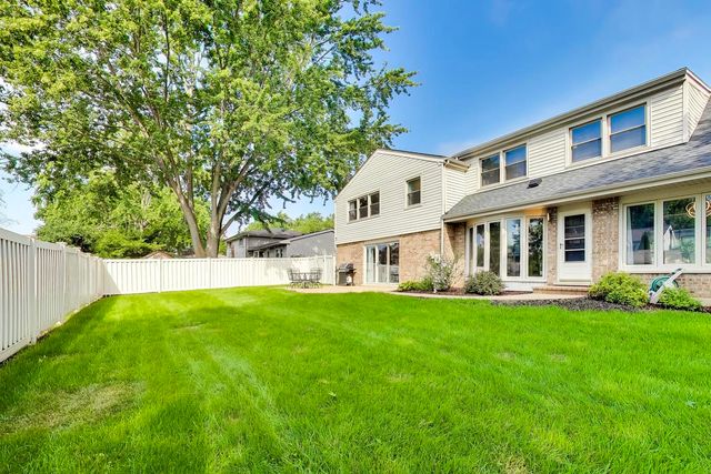 759 E Mill Valley Road, Palatine, IL 60074