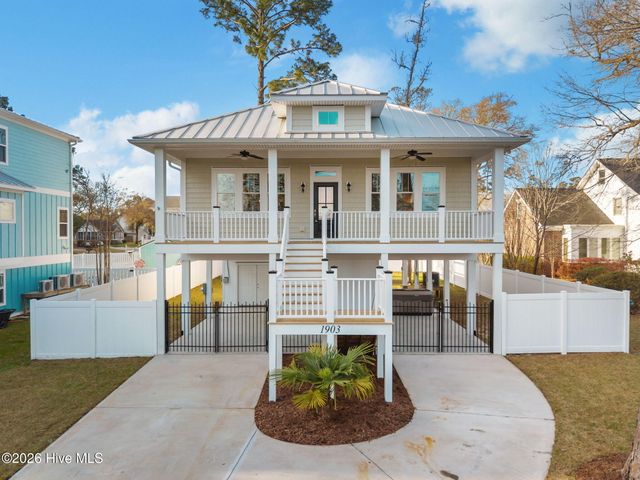 1903 W Yacht Drive, Oak Island, NC 28465