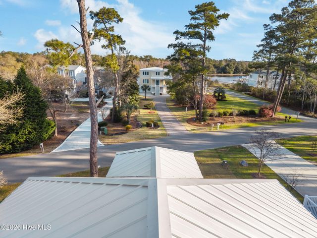 1903 W Yacht Drive, Oak Island, NC 28465