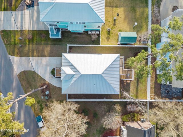 1903 W Yacht Drive, Oak Island, NC 28465