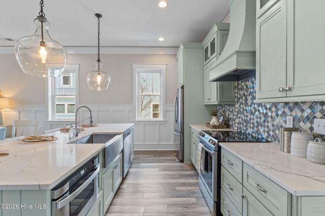 1903 W Yacht Drive, Oak Island, NC 28465