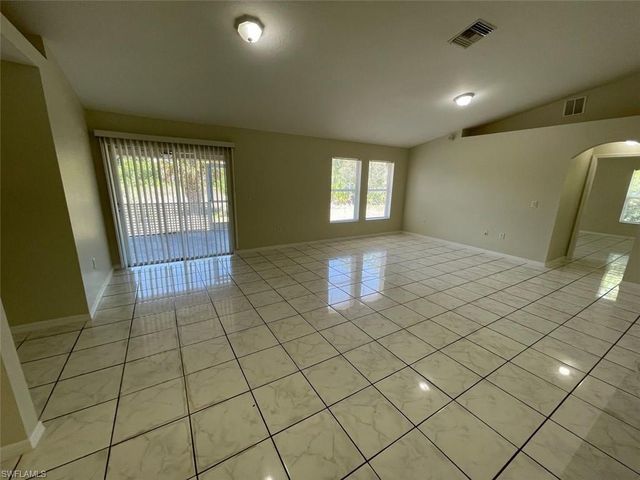1221 Summa BLVD, Lehigh Acres, FL 33974