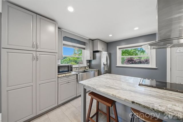 1822 Blowing Rock Boulevard, Lenoir, NC 28645