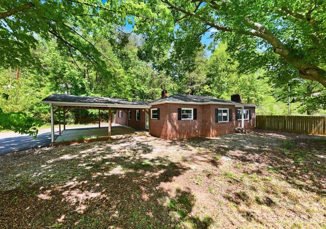 1822 Blowing Rock Boulevard, Lenoir, NC 28645