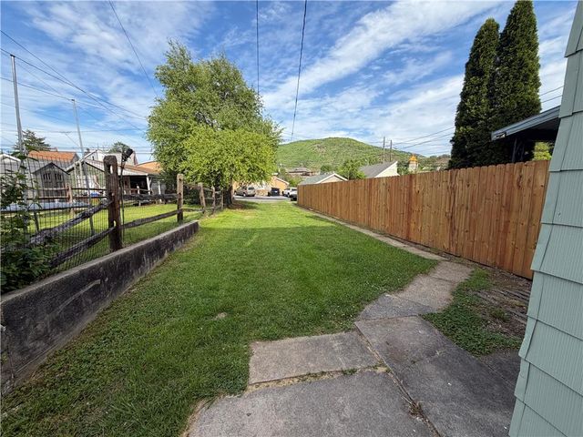 712 Church Street, Palmerton Boro, PA 18071