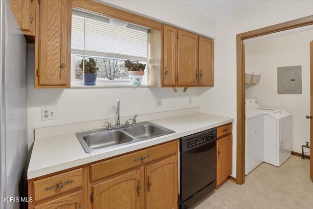 2009 Willowhill Lane, Toledo, OH 43615