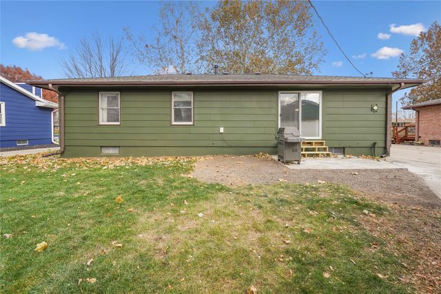 302 NW Arlan Drive, Ankeny, IA 50023