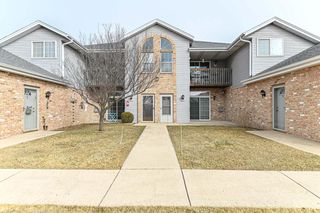 401 W Aspen DRIVE #7, Oak Creek, WI 53154