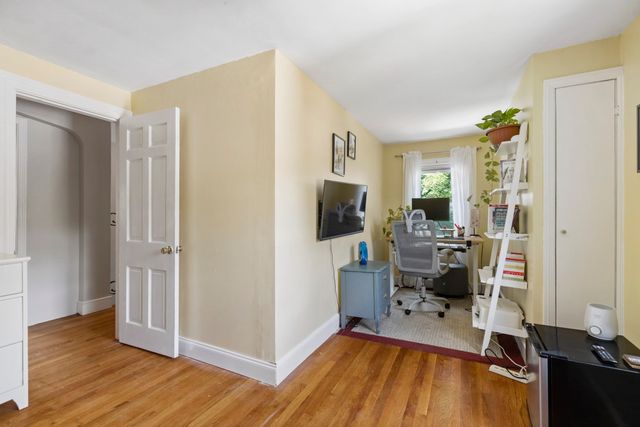 4 Maxdale Rd, Worcester, MA 01602