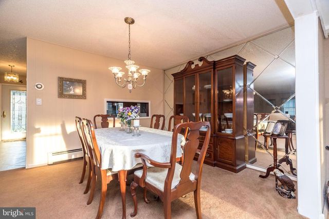 29 HOPE RD, Levittown, PA 19056