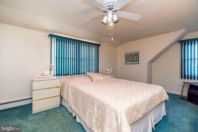 29 HOPE RD, Levittown, PA 19056