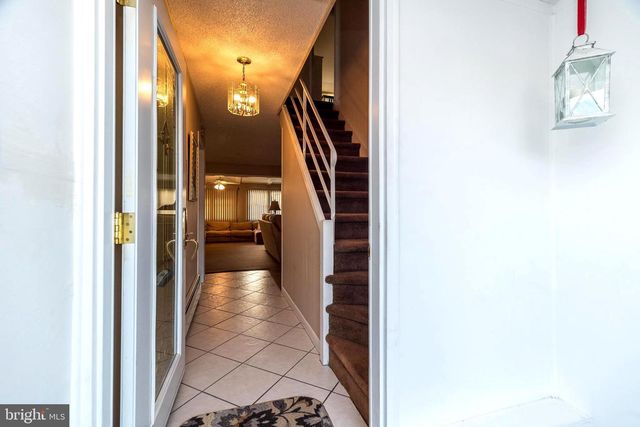 29 HOPE RD, Levittown, PA 19056