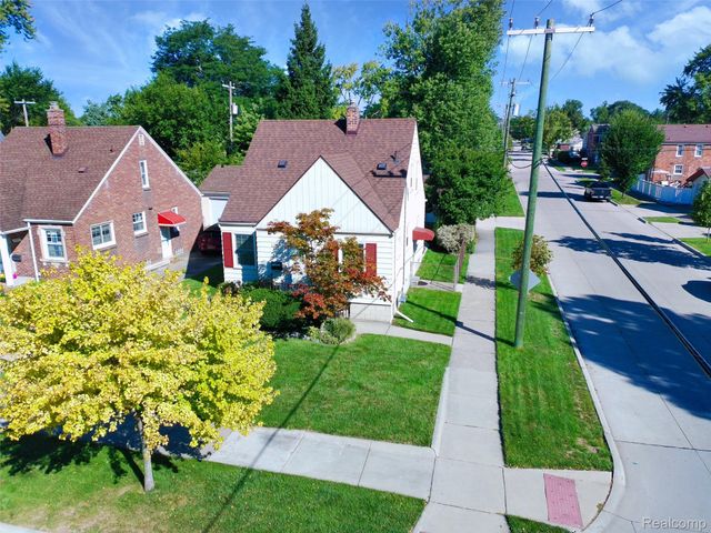 23800 Buckingham Street, Dearborn, MI 48128