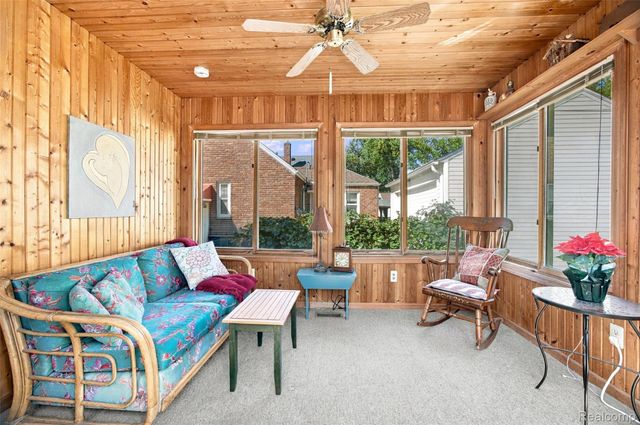 23800 Buckingham Street, Dearborn, MI 48128