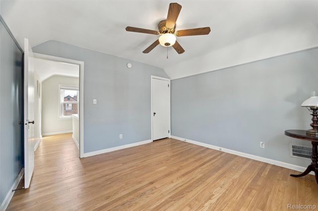 23800 Buckingham Street, Dearborn, MI 48128