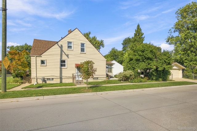 23800 Buckingham Street, Dearborn, MI 48128