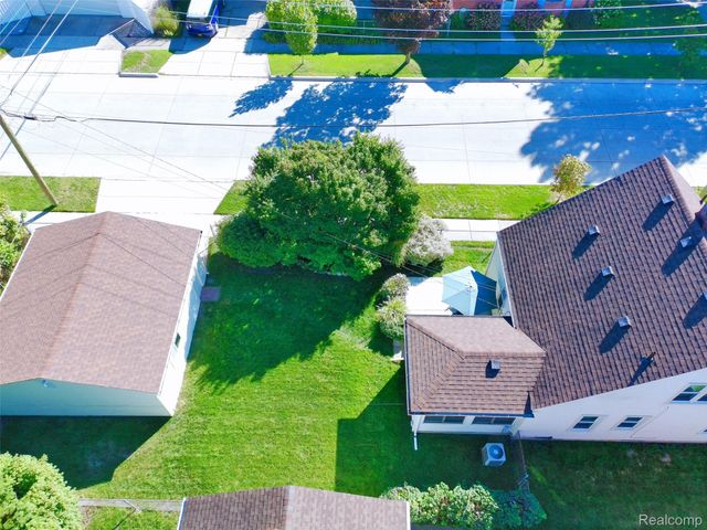 23800 Buckingham Street, Dearborn, MI 48128