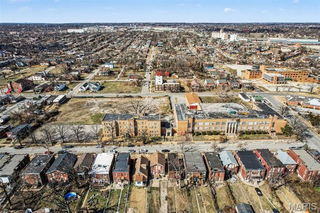 4253 Clarence Avenue, St Louis, MO 63115