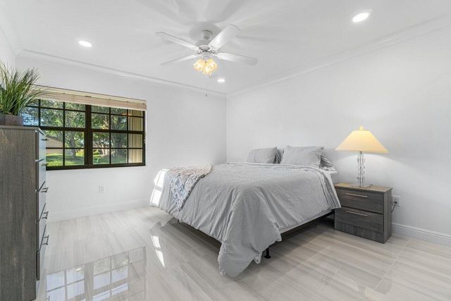 5605 Forest Oaks Terrace, Delray Beach, FL 33484