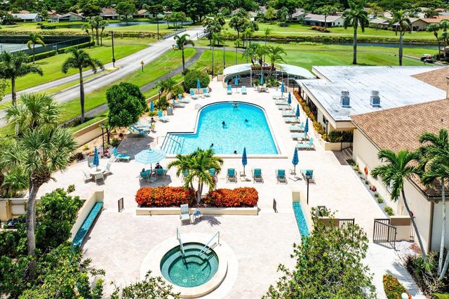 5605 Forest Oaks Terrace, Delray Beach, FL 33484