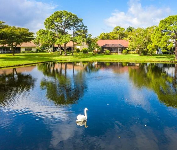 5605 Forest Oaks Terrace, Delray Beach, FL 33484