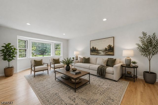 11 Dolly Dr, Parsippany-troy Hills Twp., NJ 07054