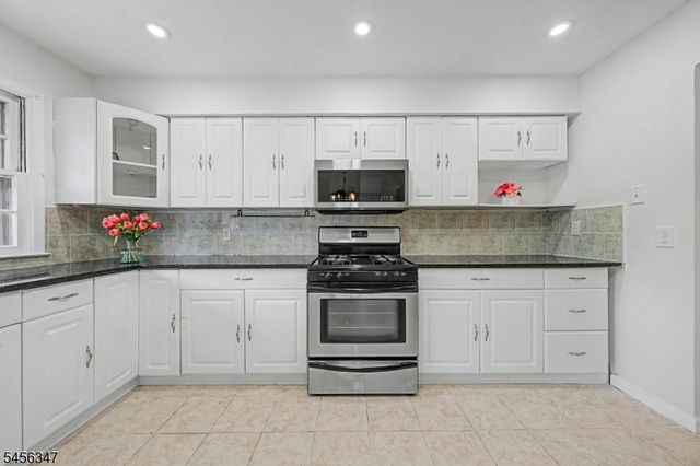 11 Dolly Dr, Parsippany-troy Hills Twp., NJ 07054