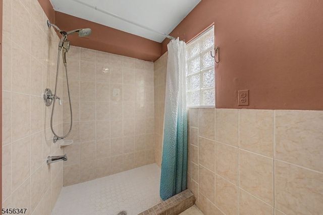 11 Dolly Dr, Parsippany-troy Hills Twp., NJ 07054