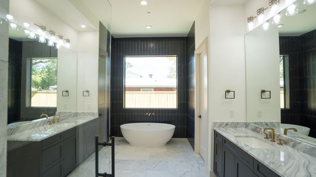 9345 Leto Road, Houston, TX 77080