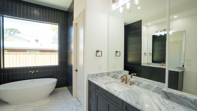 9345 Leto Road, Houston, TX 77080