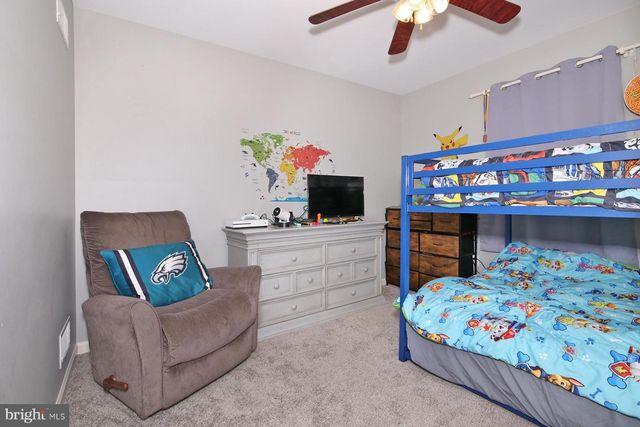 122 LIGHTHOUSE DR, Jonestown, PA 17038