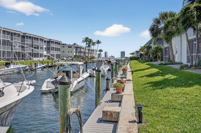 121 Wettaw Lane 112, North Palm Beach, FL 33408