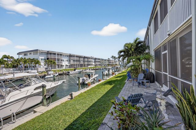 121 Wettaw Lane 112, North Palm Beach, FL 33408