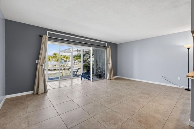 121 Wettaw Lane 112, North Palm Beach, FL 33408