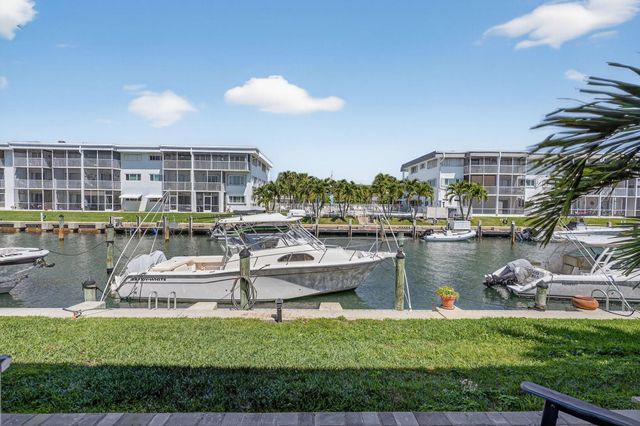 121 Wettaw Lane 112, North Palm Beach, FL 33408