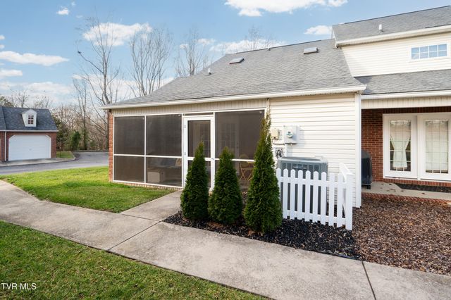 2030 West Manor Court 2030, Kingsport, TN 37660