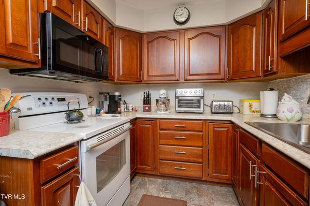 2030 West Manor Court 2030, Kingsport, TN 37660