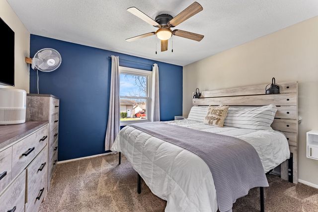 2010 W 55th Street, Davenport, IA 52806