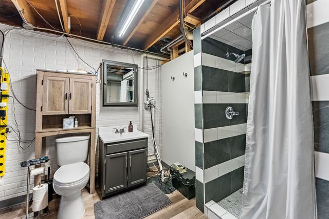 2010 W 55th Street, Davenport, IA 52806