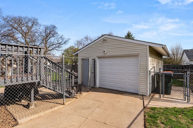 2010 W 55th Street, Davenport, IA 52806