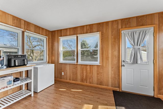 2010 W 55th Street, Davenport, IA 52806