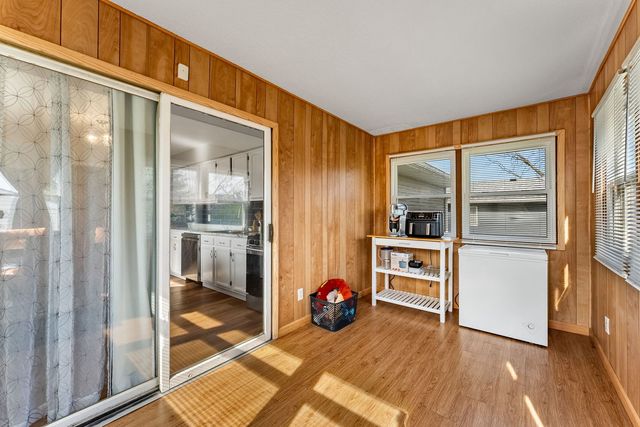 2010 W 55th Street, Davenport, IA 52806