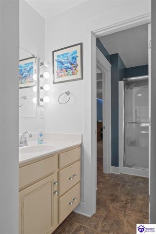 219 Villa Ray Drive, Radcliff, KY 40160